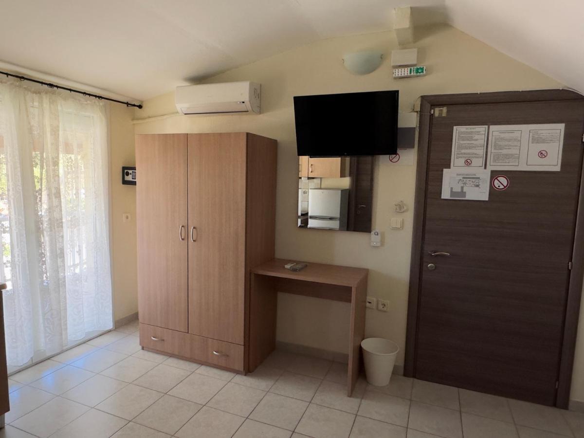 Anna Rooms Βρασνά Εξωτερικό φωτογραφία